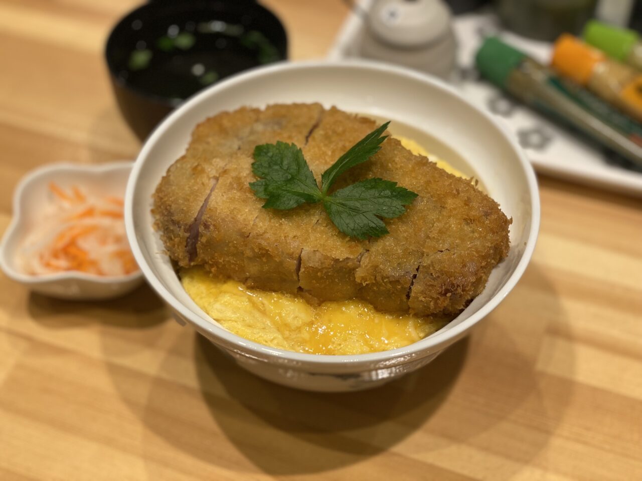 かつ丼あらた