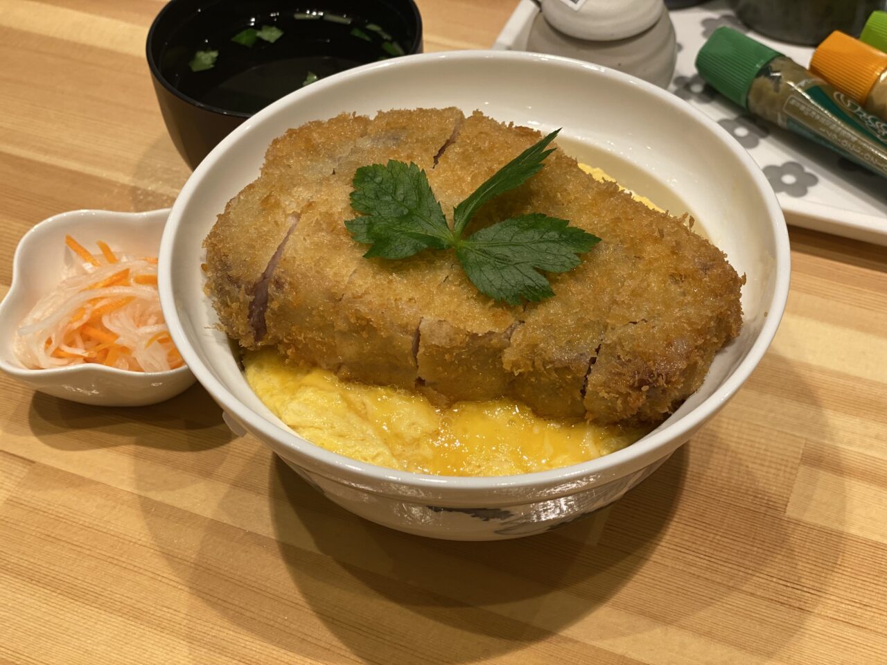 かつ丼あらた